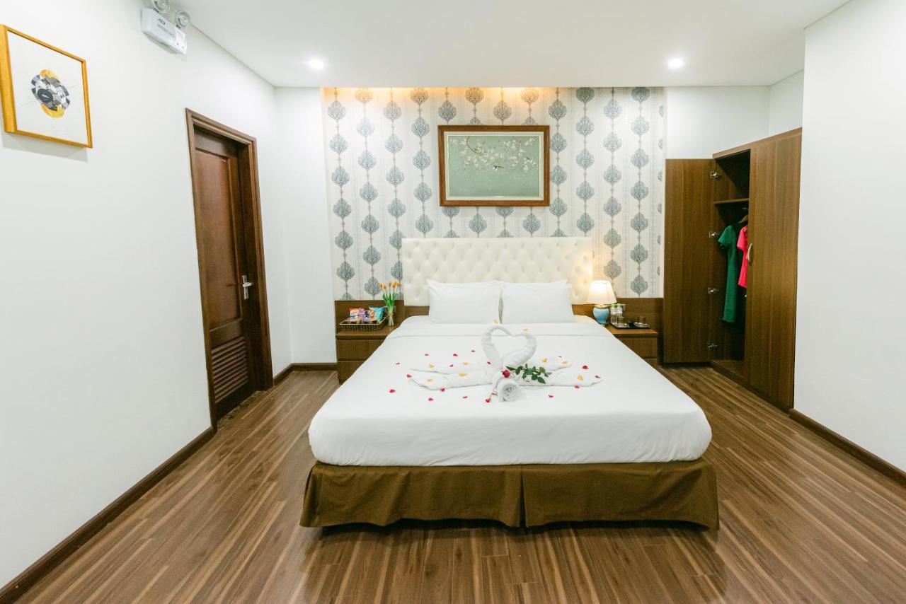 Отель New Century 3*
