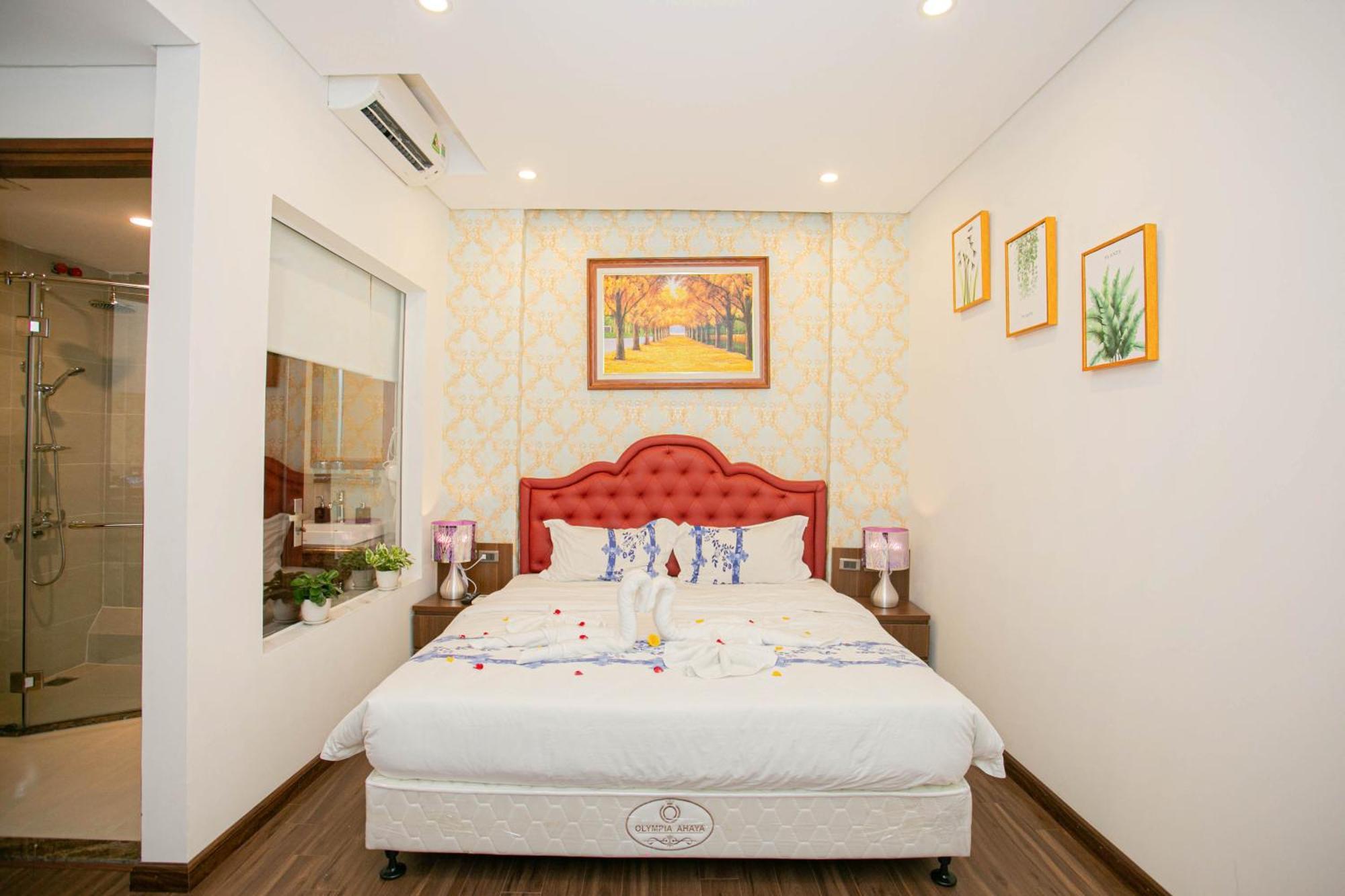 Отель New Century 3*