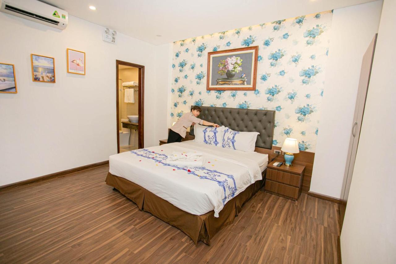 Отель New Century 3*