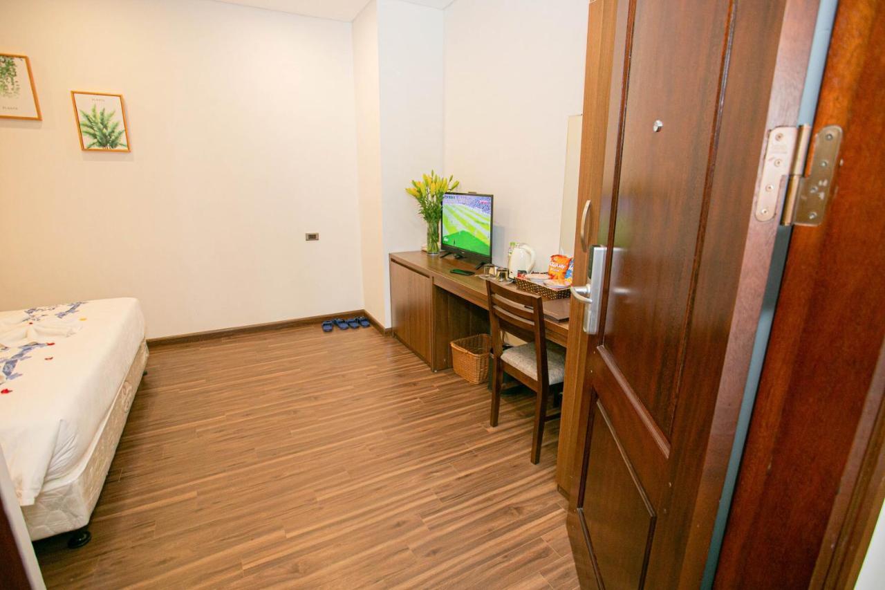 Отель New Century 3*